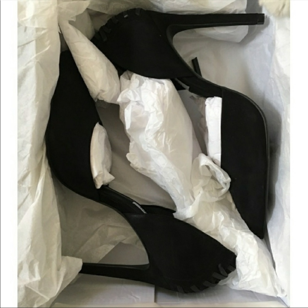 Steve Madden | Heavenly Black Pumps